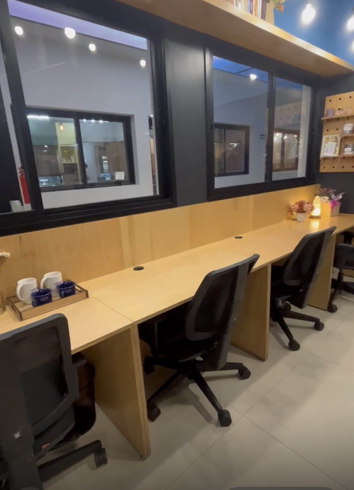Foto da sala Ambiente de trabalho compartilhado 